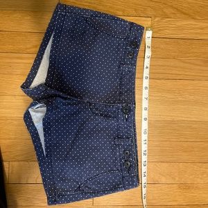 American Eagle/Shorts navy blue with white polka dots